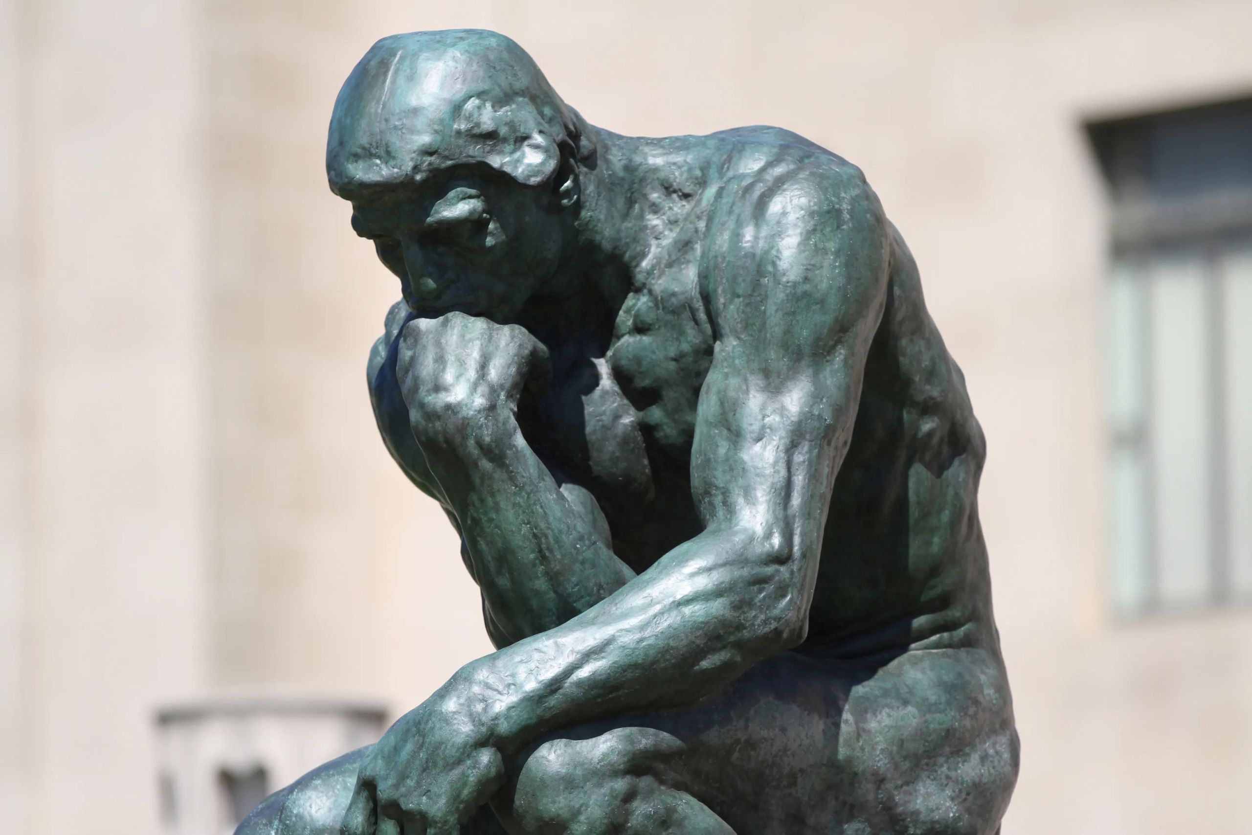 Estatua del pensador de Rodin